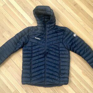 Mammut - Men's Albula IN Hooded Jacket - Navy/Large - Like New